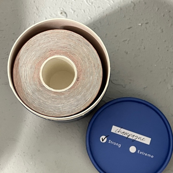 Good Lines Boob Tape - Picture 5 of 5